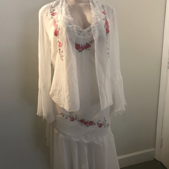 California Dynasty Nightgown & cover up - Picture 3 of 4